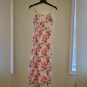 NWT floral Maxi Dress